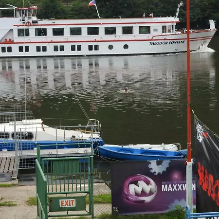 Cyklokemp Lodenice Brna Kemping Uście nad Łabą
